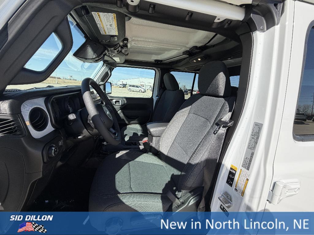 new 2026 Jeep Gladiator car, priced at $46,644