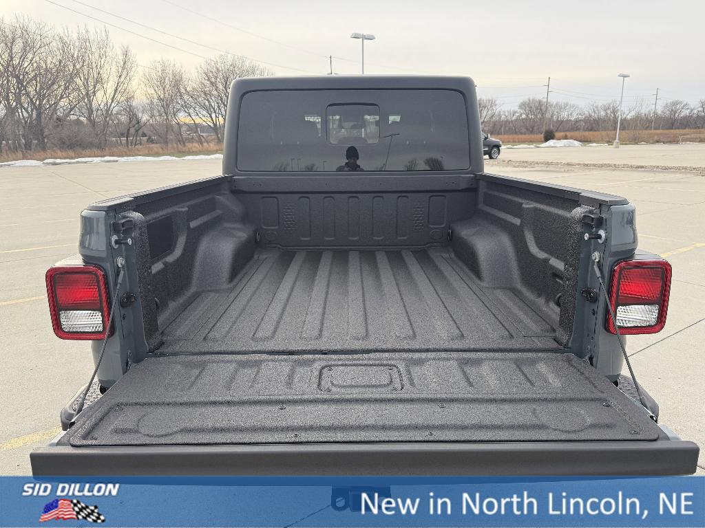 new 2026 Jeep Gladiator car, priced at $49,675