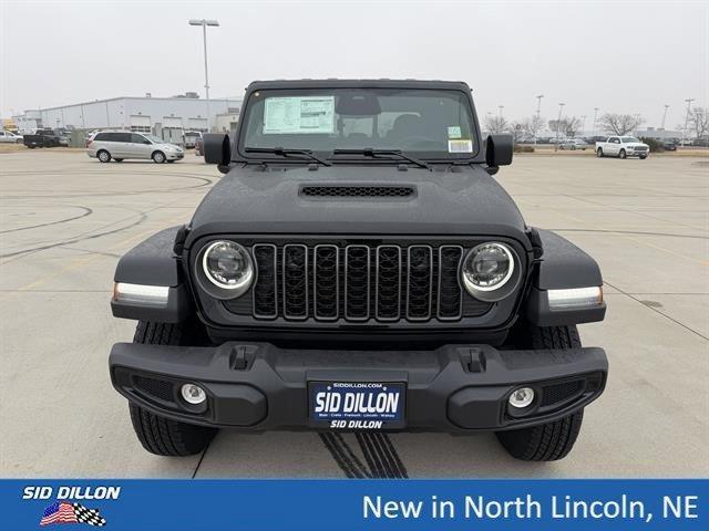 new 2026 Jeep Gladiator car, priced at $46,239