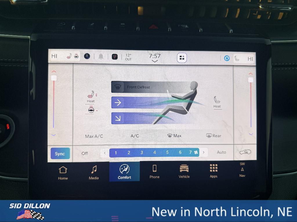 new 2025 Jeep Grand Cherokee car, priced at $48,985