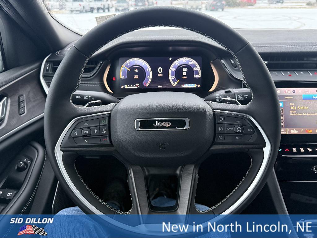 new 2026 Jeep Grand Cherokee car, priced at $48,985