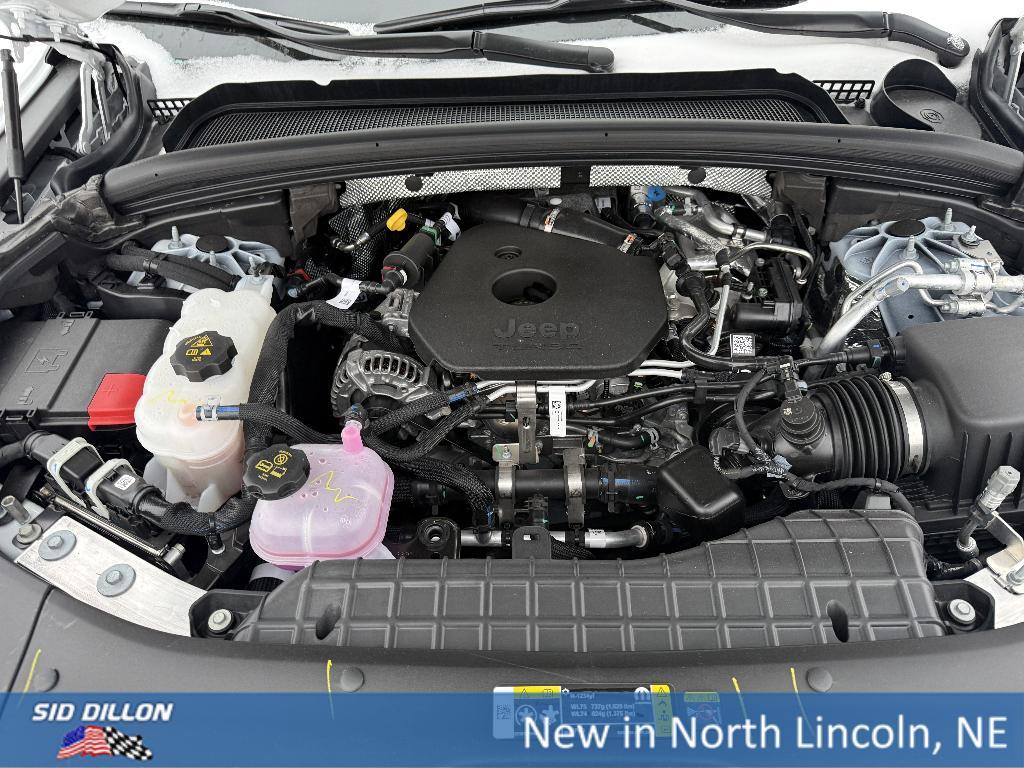 new 2026 Jeep Grand Cherokee car, priced at $48,985