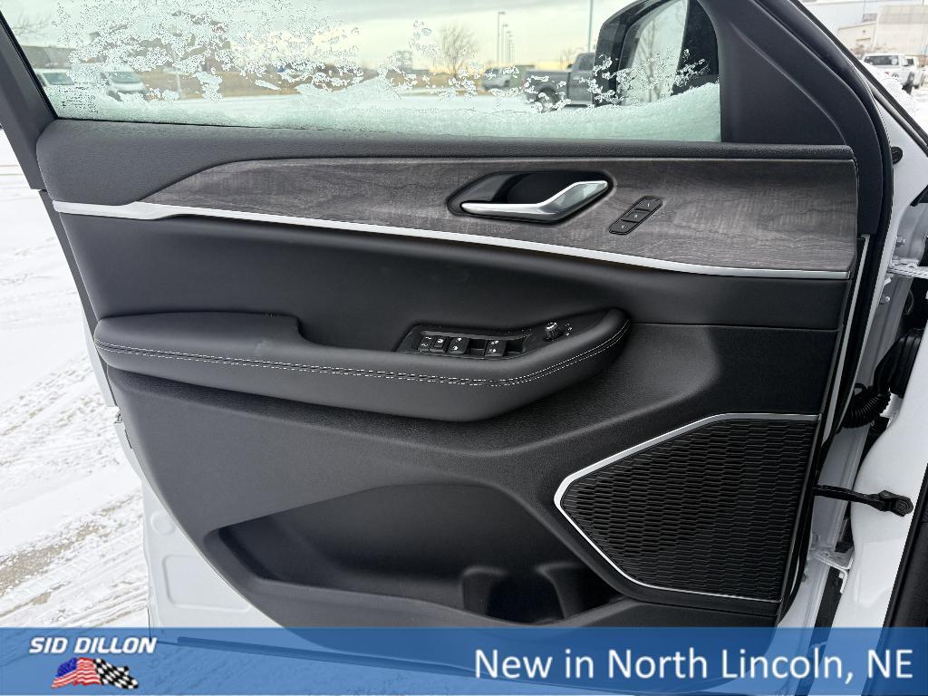 new 2026 Jeep Grand Cherokee car, priced at $48,985