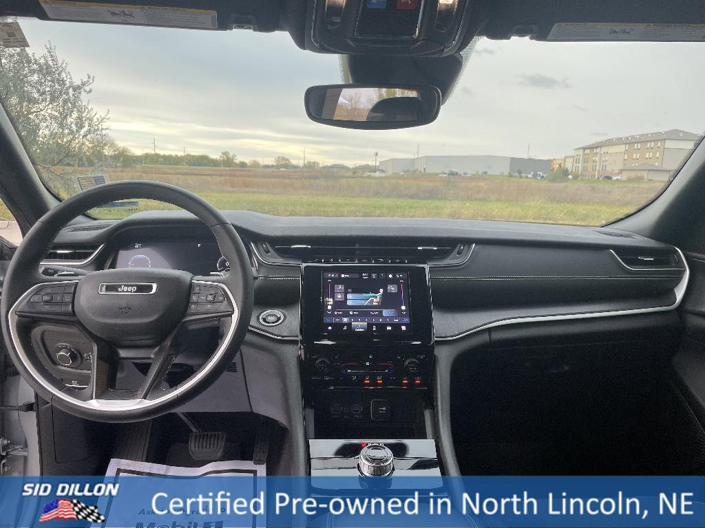 used 2023 Jeep Grand Cherokee car, priced at $32,495