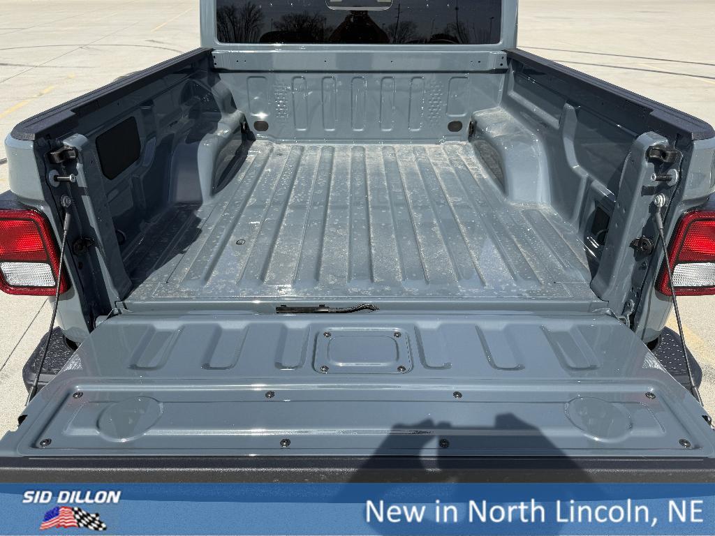 new 2026 Jeep Gladiator car, priced at $51,649