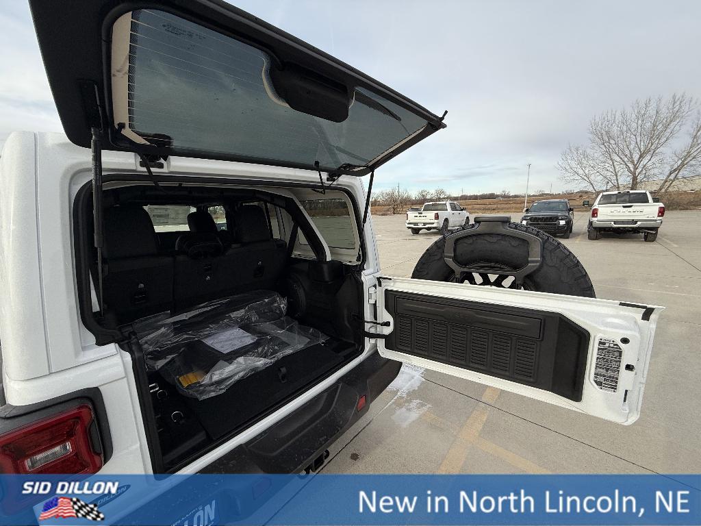 new 2026 Jeep Wrangler car, priced at $62,645