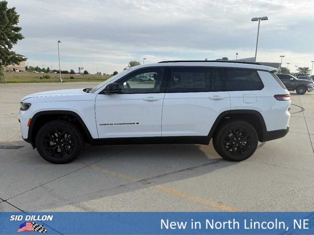 new 2026 Jeep Grand Cherokee L car, priced at $49,654