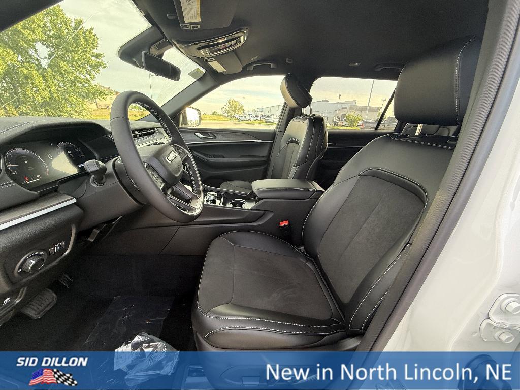 new 2026 Jeep Grand Cherokee L car, priced at $49,654