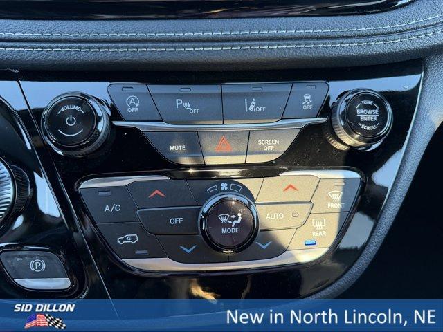 new 2026 Chrysler Pacifica car, priced at $44,175