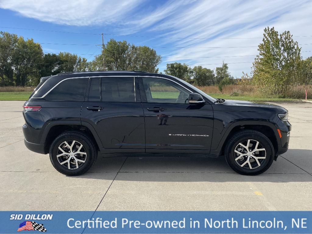 used 2023 Jeep Grand Cherokee car, priced at $31,595