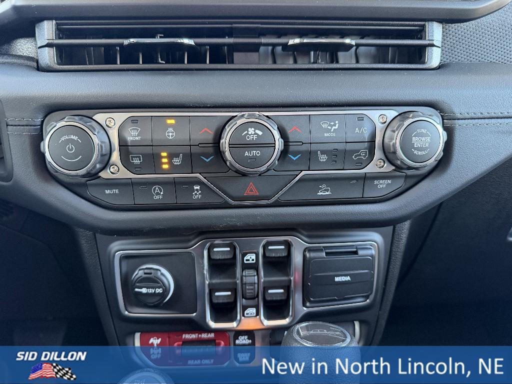 new 2026 Jeep Gladiator car, priced at $54,805