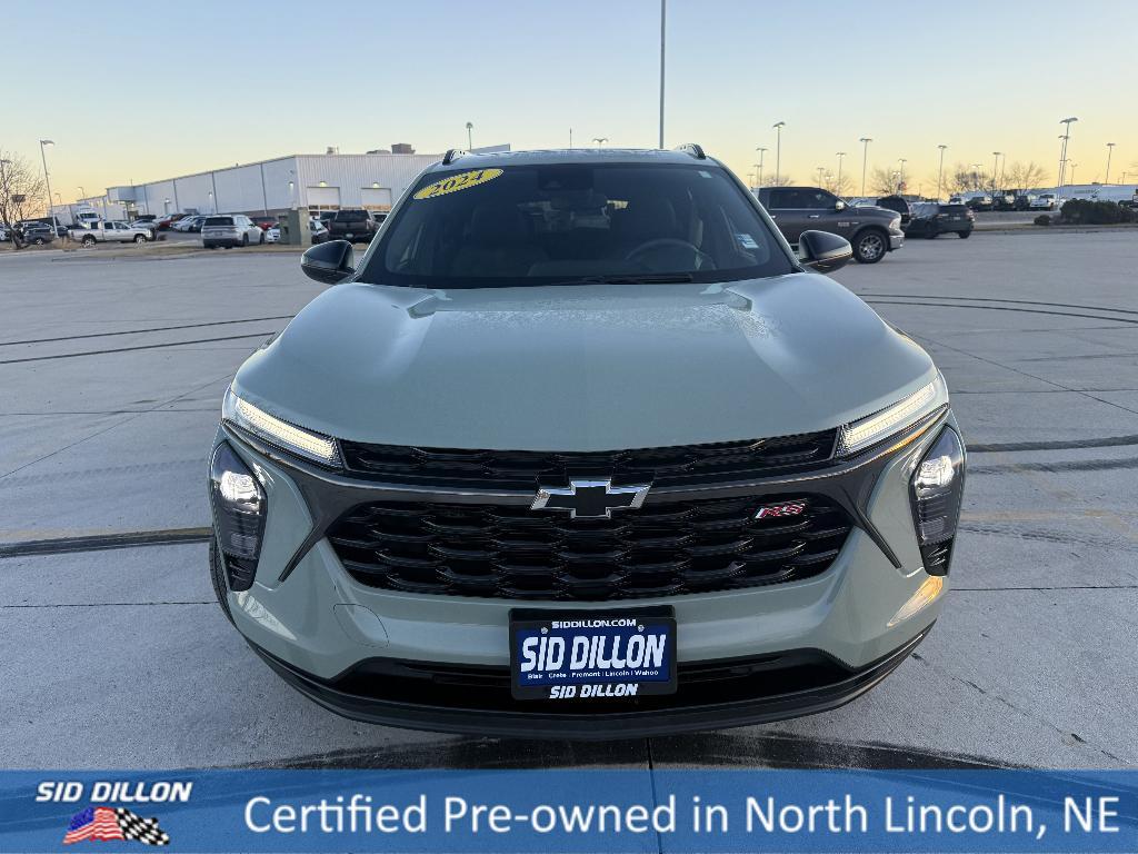 used 2024 Chevrolet Trax car, priced at $22,892