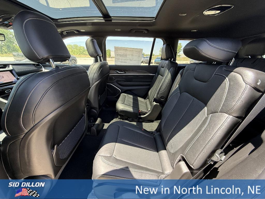 new 2026 Jeep Grand Cherokee L car, priced at $55,209