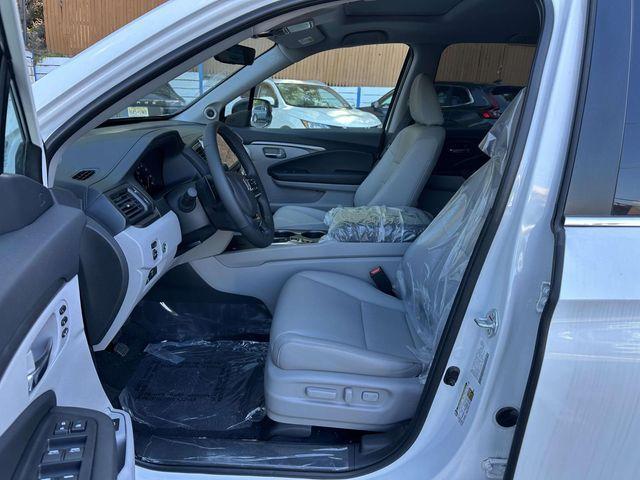 new 2025 Honda Ridgeline car, priced at $42,330