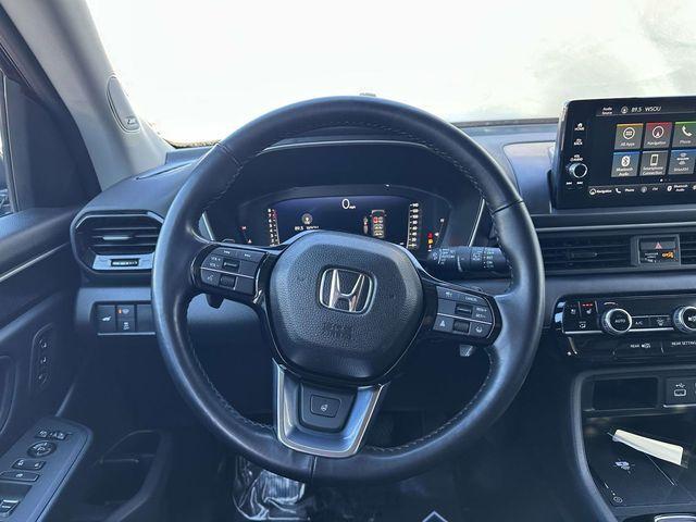 used 2023 Honda Pilot car, priced at $41,990