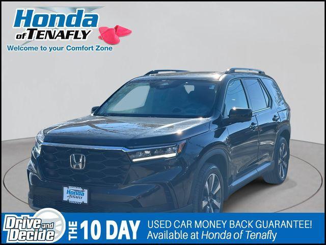 used 2023 Honda Pilot car, priced at $41,990