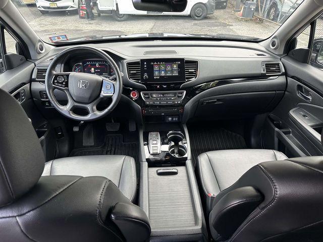 used 2020 Honda Pilot car, priced at $24,990