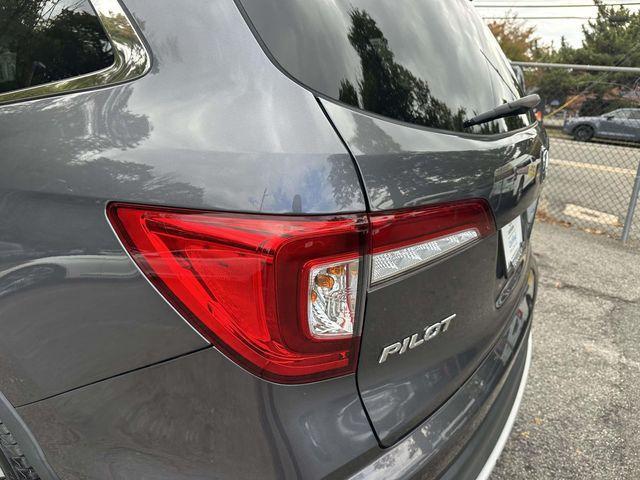used 2020 Honda Pilot car, priced at $24,990