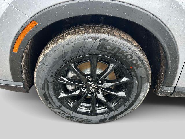 new 2026 Honda CR-V Hybrid car, priced at $41,675