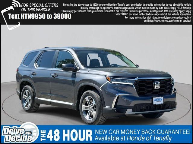 new 2025 Honda Pilot car, priced at $47,095