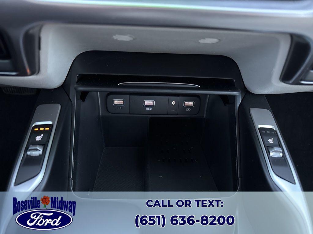 used 2023 Kia Sorento car, priced at $28,377