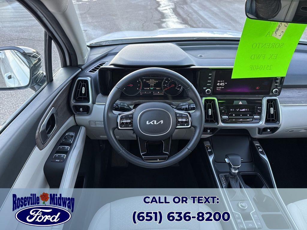 used 2023 Kia Sorento car, priced at $28,377