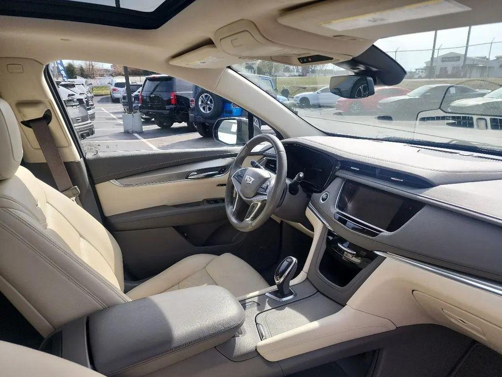 used 2019 Cadillac XT5 car, priced at $18,495
