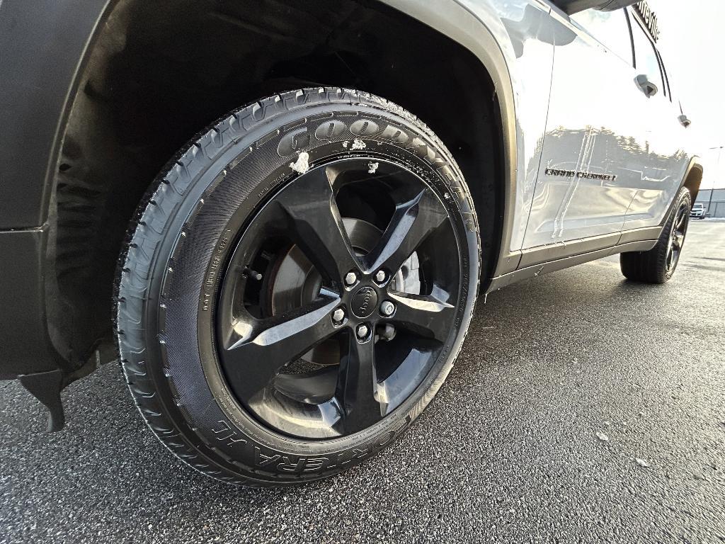 used 2023 Jeep Grand Cherokee car, priced at $36,446