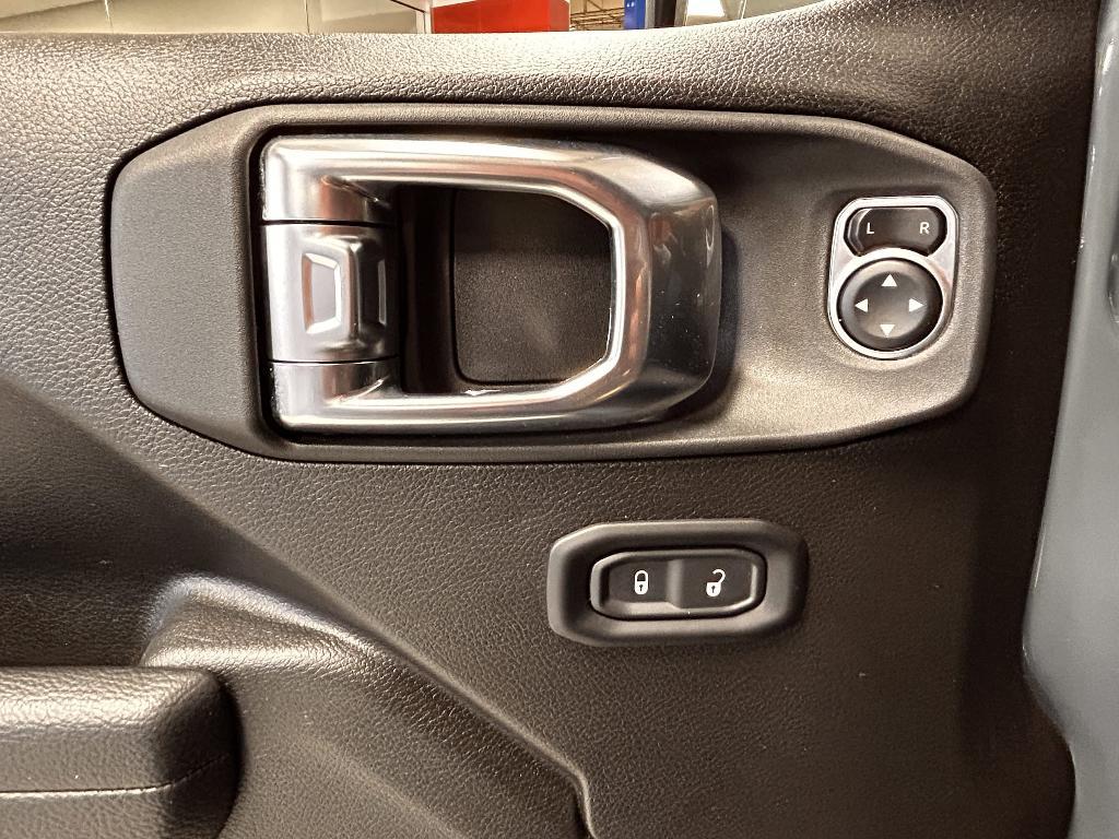 used 2025 Jeep Wrangler car, priced at $40,919