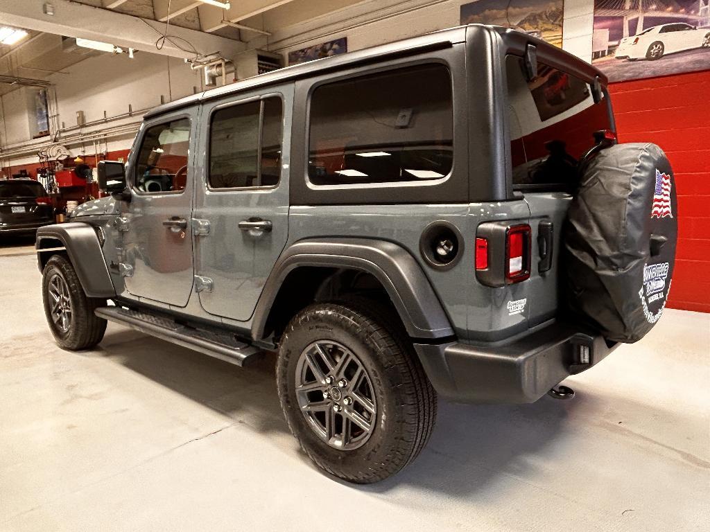 used 2025 Jeep Wrangler car, priced at $40,919