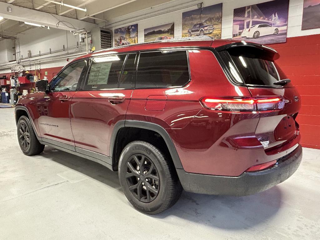 used 2025 Jeep Grand Cherokee L car, priced at $43,912