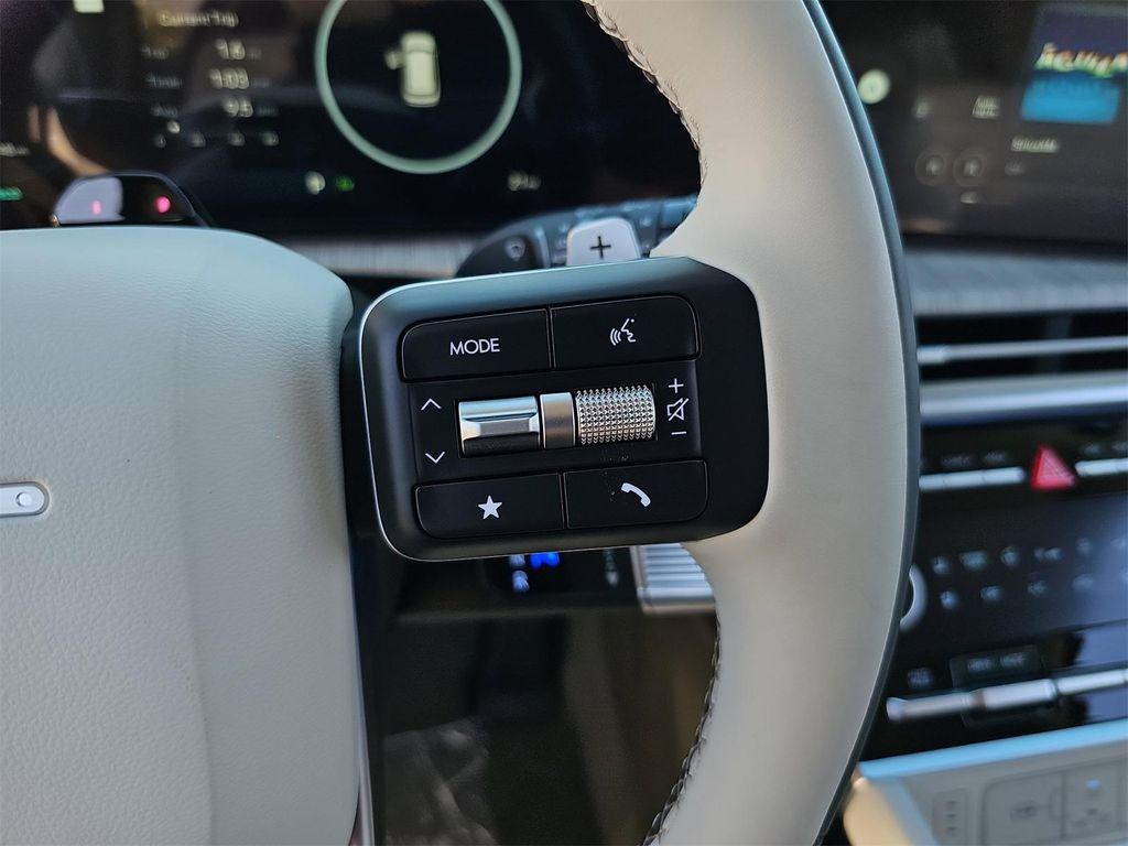 new 2025 Hyundai SANTA FE HEV car, priced at $50,100