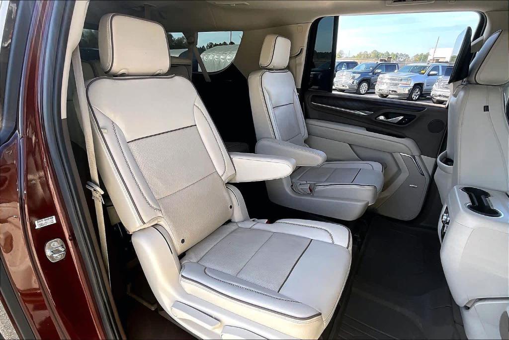 used 2023 GMC Yukon XL car, priced at $49,987