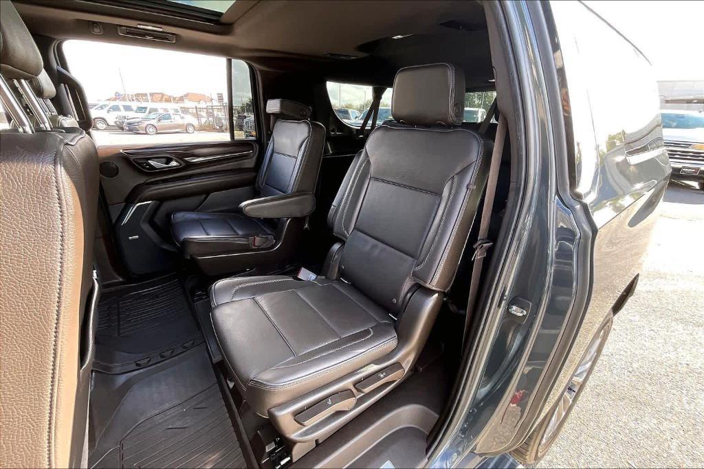 used 2021 GMC Yukon XL car, priced at $42,997