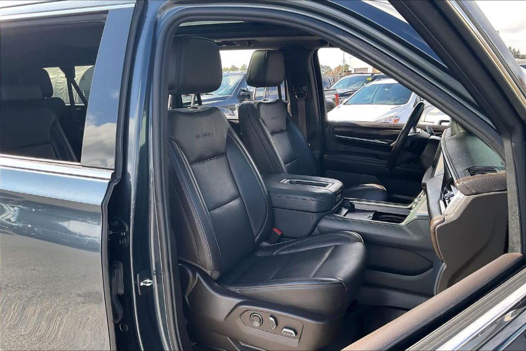 used 2021 GMC Yukon XL car, priced at $42,997