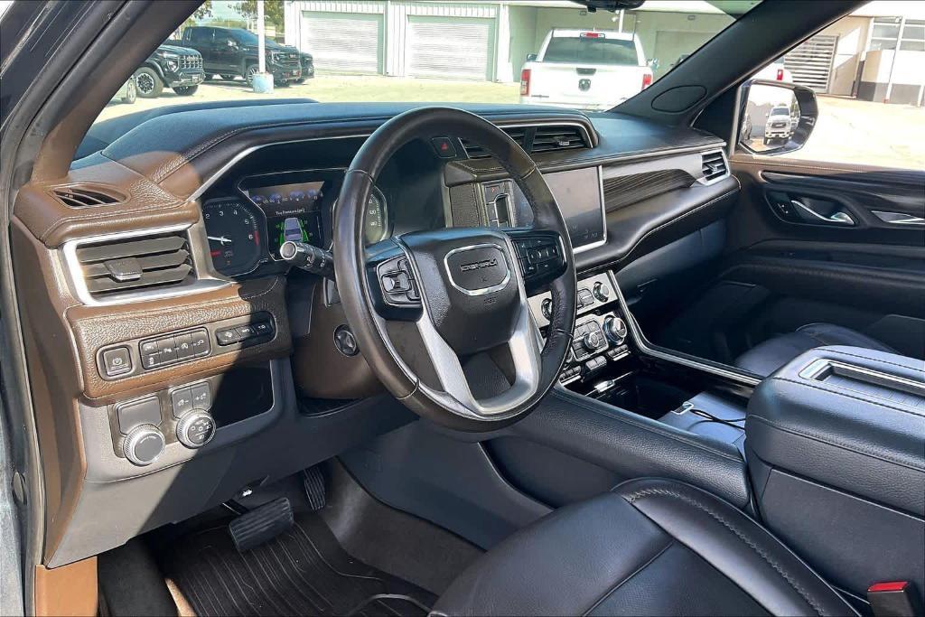 used 2021 GMC Yukon XL car, priced at $42,997