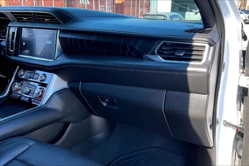 used 2022 GMC Yukon car, priced at $37,587