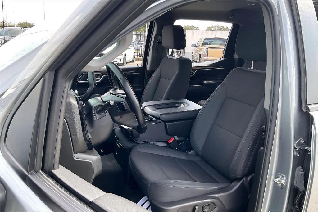 used 2025 Chevrolet Silverado 1500 car, priced at $46,907