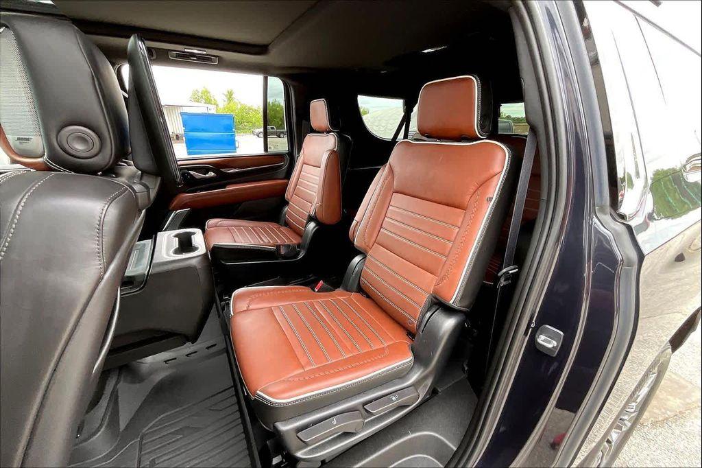 used 2023 GMC Yukon XL car, priced at $74,622