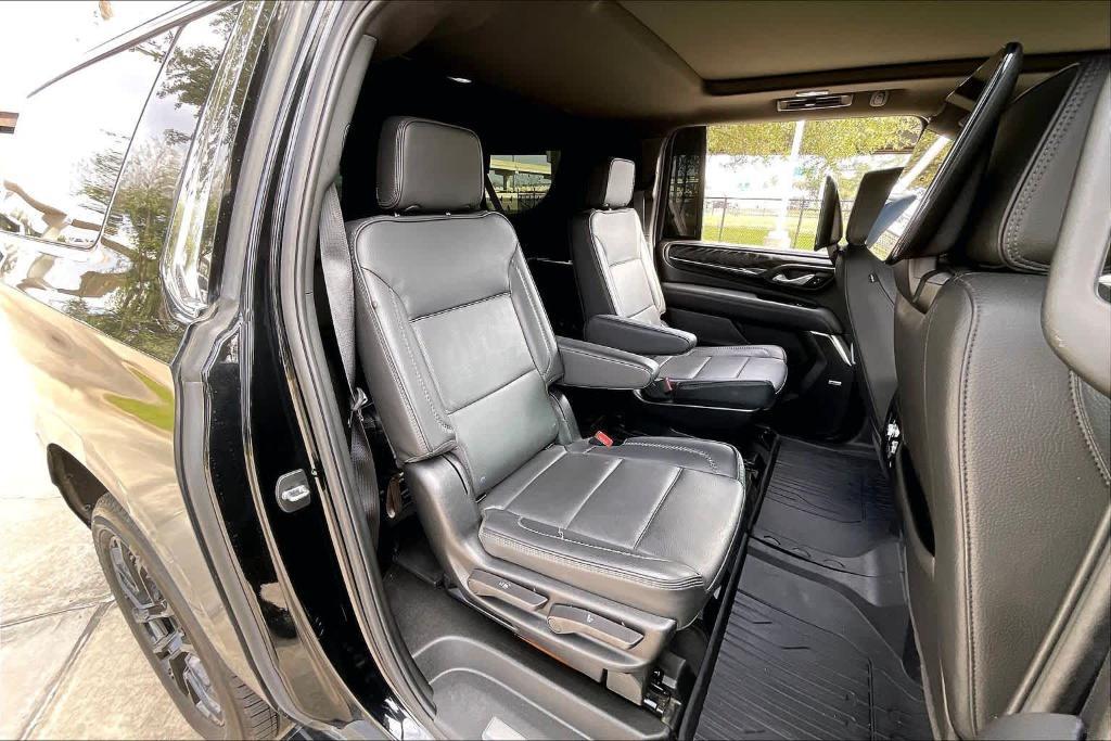 used 2024 GMC Yukon XL car, priced at $69,997