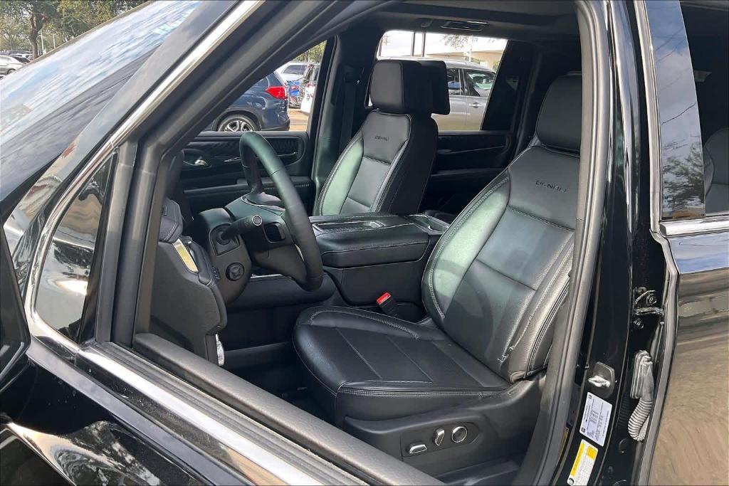 used 2024 GMC Yukon XL car, priced at $69,997