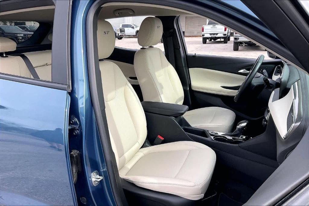 used 2024 Buick Encore GX car, priced at $22,997