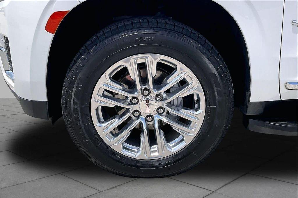 used 2021 GMC Yukon XL car, priced at $34,914