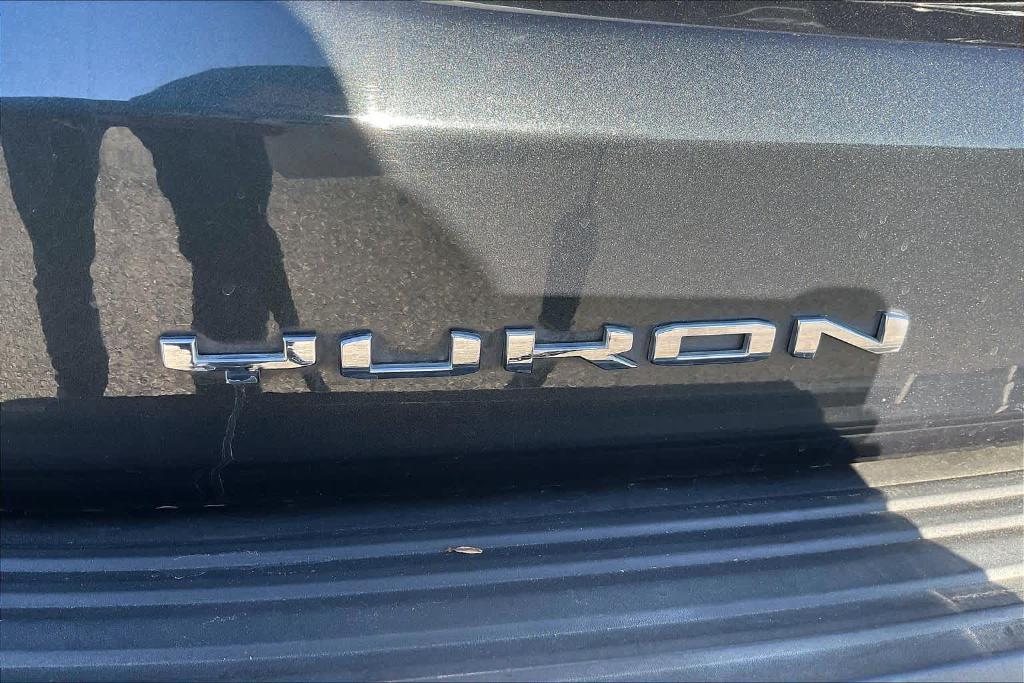 used 2021 GMC Yukon car, priced at $50,687