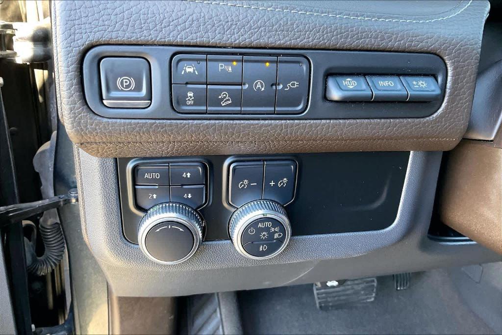 used 2021 GMC Yukon car, priced at $50,687