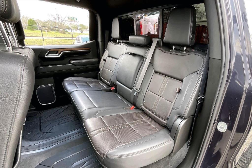 used 2022 Chevrolet Silverado 1500 car, priced at $43,997