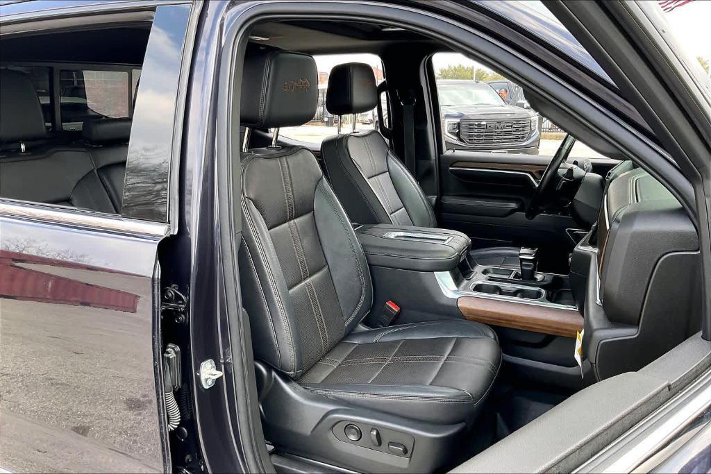 used 2022 Chevrolet Silverado 1500 car, priced at $43,997