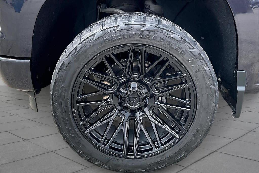 used 2022 Chevrolet Silverado 1500 car, priced at $43,997