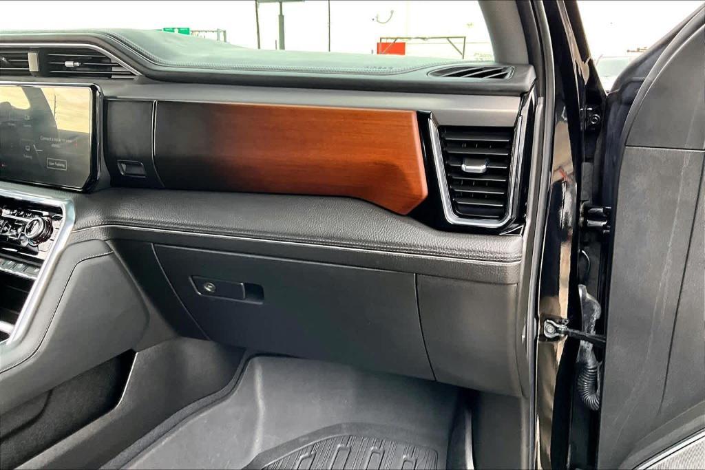 used 2023 GMC Sierra 1500 car, priced at $52,063