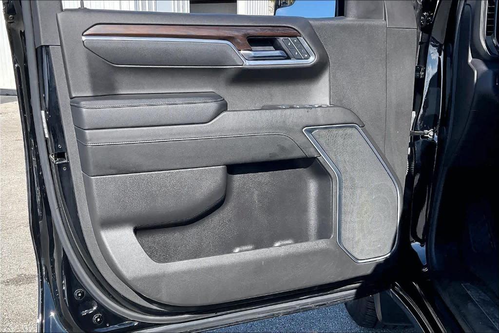 used 2025 GMC Sierra 1500 car, priced at $45,997